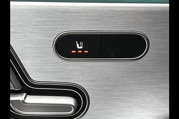 Mercedes-Benz A-Klasse 250 e Business Solution AMG Limited VOL! (NL-auto, Goed OnderH, Panorama, SfeerV, Elektrische stoelen, Etc)