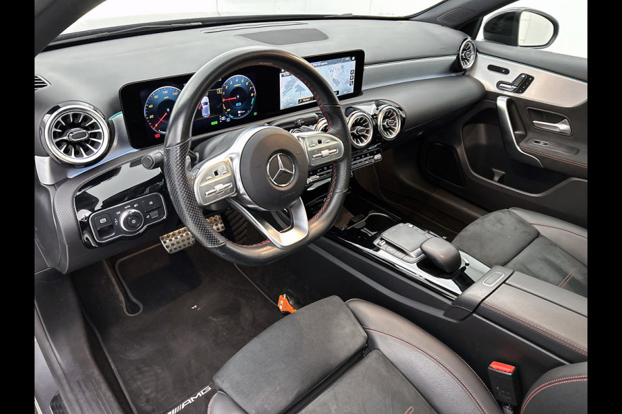 Mercedes-Benz A-Klasse 250 e Business Solution AMG Limited VOL! (NL-auto, Goed OnderH, Panorama, SfeerV, Elektrische stoelen, Etc)