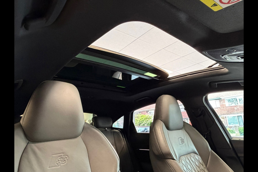 Audi e-tron Sportback 55 quattro S edition 95 kWh AUT. PANORAMADAK CAMERA VIRTUAL COCKPIT NAVI LEDER APPLE CARPLAY STOELVERWARMING