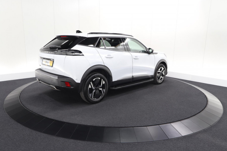 Peugeot 2008 PureTech 130 EAT8 Allure | Allseason banden | 360 Camera | Dodehoekdetectie | Apple Carplay | Stoelverwarming