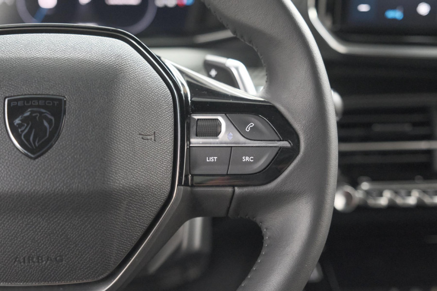 Peugeot 2008 PureTech 130 EAT8 Allure | Allseason banden | 360 Camera | Dodehoekdetectie | Apple Carplay | Stoelverwarming