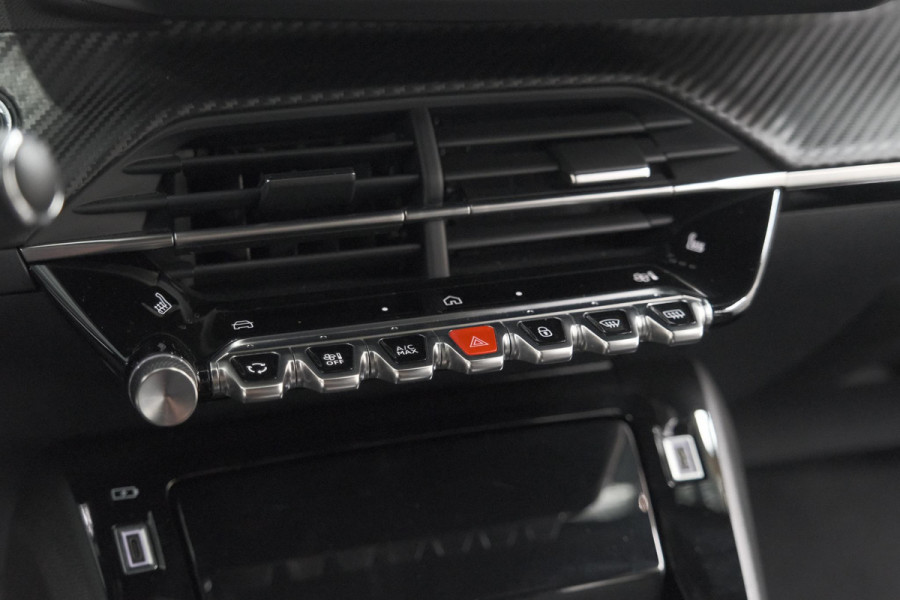 Peugeot 2008 PureTech 130 EAT8 Allure | Allseason banden | 360 Camera | Dodehoekdetectie | Apple Carplay | Stoelverwarming