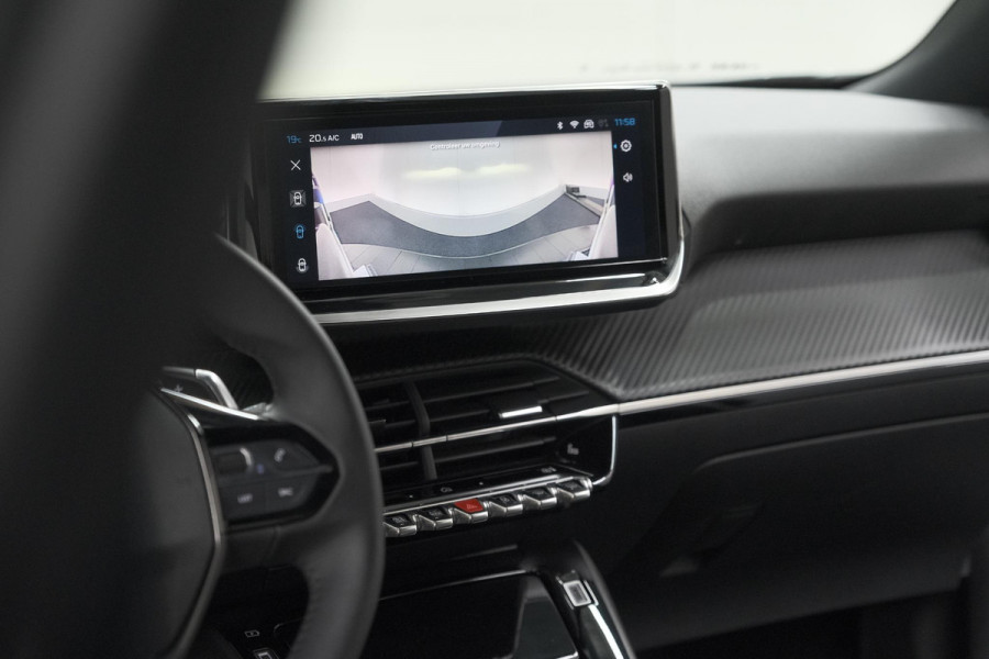 Peugeot 2008 PureTech 130 EAT8 Allure | Allseason banden | 360 Camera | Dodehoekdetectie | Apple Carplay | Stoelverwarming
