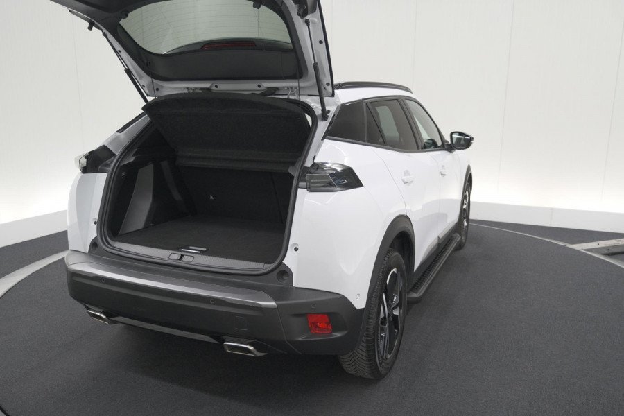 Peugeot 2008 PureTech 130 EAT8 Allure | Allseason banden | 360 Camera | Dodehoekdetectie | Apple Carplay | Stoelverwarming