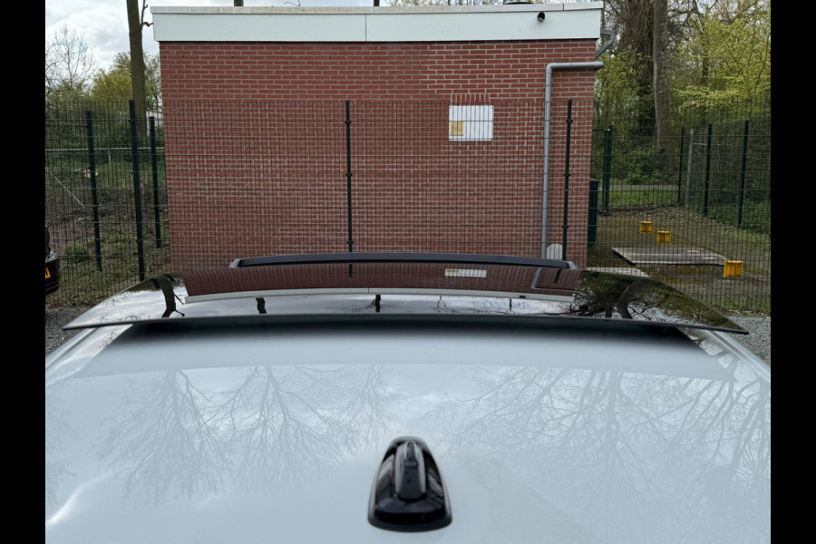 Volkswagen Golf GTE 245PK HYBRID SPORT TREKHAAK/CAMERA/IQ-LIGHT/PANORAMADAK