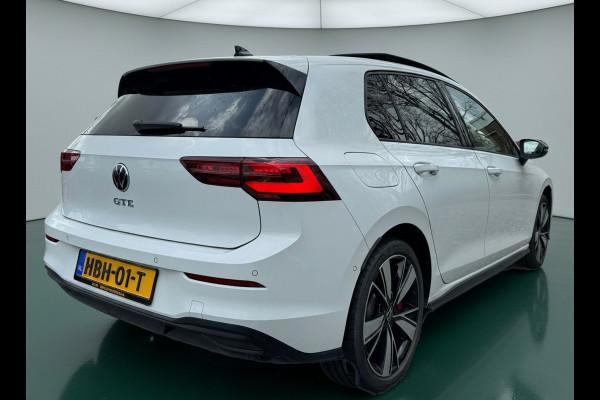 Volkswagen Golf GTE 245PK HYBRID SPORT TREKHAAK/CAMERA/IQ-LIGHT/PANORAMADAK