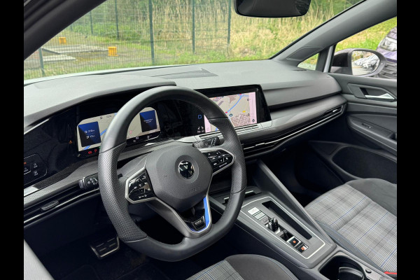 Volkswagen Golf GTE 245PK HYBRID SPORT TREKHAAK/CAMERA/IQ-LIGHT/PANORAMADAK
