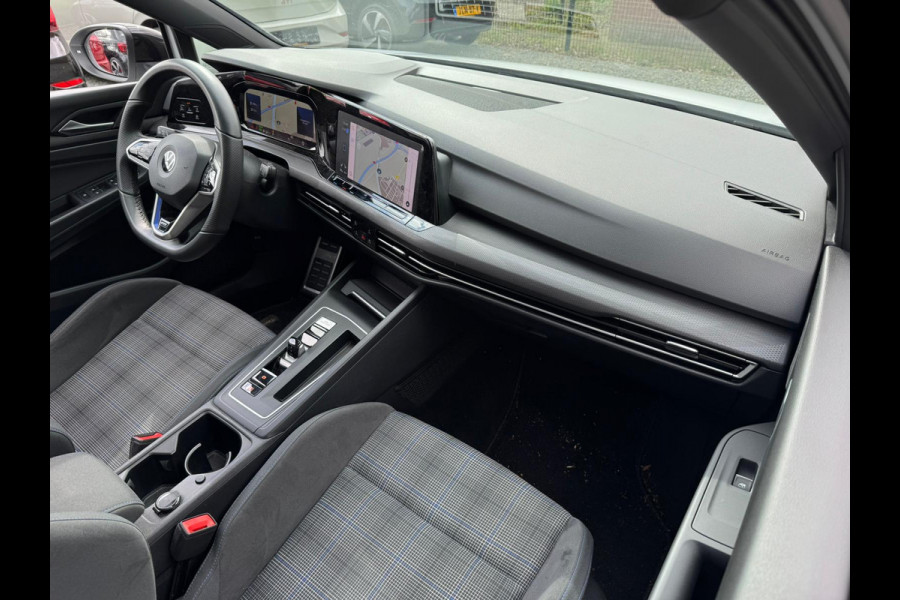 Volkswagen Golf GTE 245PK HYBRID SPORT TREKHAAK/CAMERA/IQ-LIGHT/PANORAMADAK