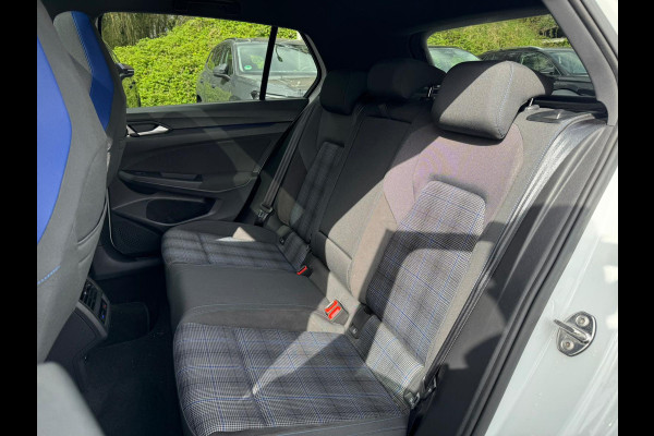 Volkswagen Golf GTE 245PK HYBRID SPORT TREKHAAK/CAMERA/IQ-LIGHT/PANORAMADAK
