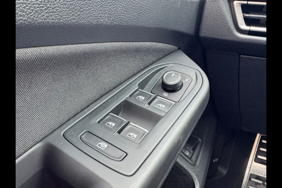 Volkswagen Golf GTE 245PK HYBRID SPORT TREKHAAK/CAMERA/IQ-LIGHT/PANORAMADAK