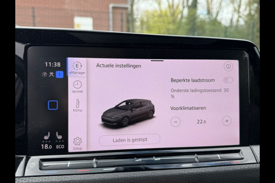 Volkswagen Golf GTE 245PK HYBRID SPORT TREKHAAK/CAMERA/IQ-LIGHT/PANORAMADAK