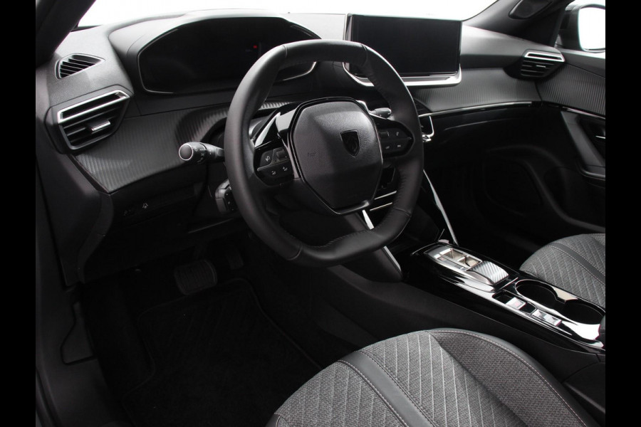 Peugeot 2008 1.2 PureTech 130pk Automaat Allure Navigatie Climate Control Camera 360 Dab Led Lichtmetalen Velgen Parkeer sensoren Cruise Control Adaptive Stoelverwarming