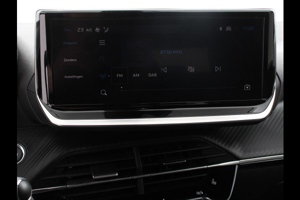 Peugeot 2008 1.2 PureTech 130pk Automaat Allure Navigatie Climate Control Camera 360 Dab Led Lichtmetalen Velgen Parkeer sensoren Cruise Control Adaptive Stoelverwarming