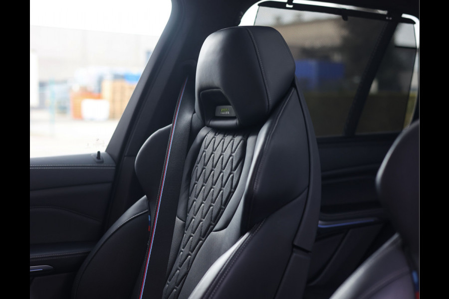 BMW X5 45e xDrive | SkyLounge - Trekhaak - B&W