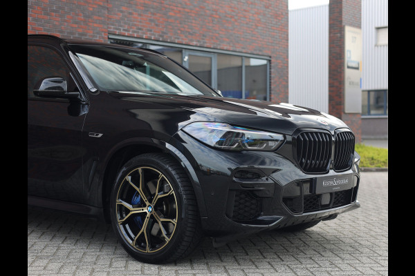 BMW X5 45e xDrive | SkyLounge - Trekhaak - B&W