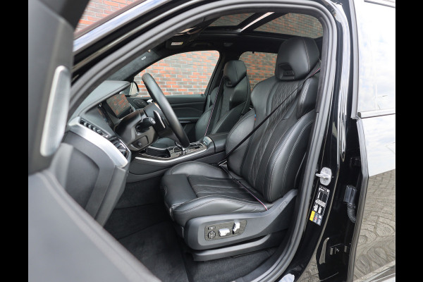 BMW X5 45e xDrive | SkyLounge - Trekhaak - B&W