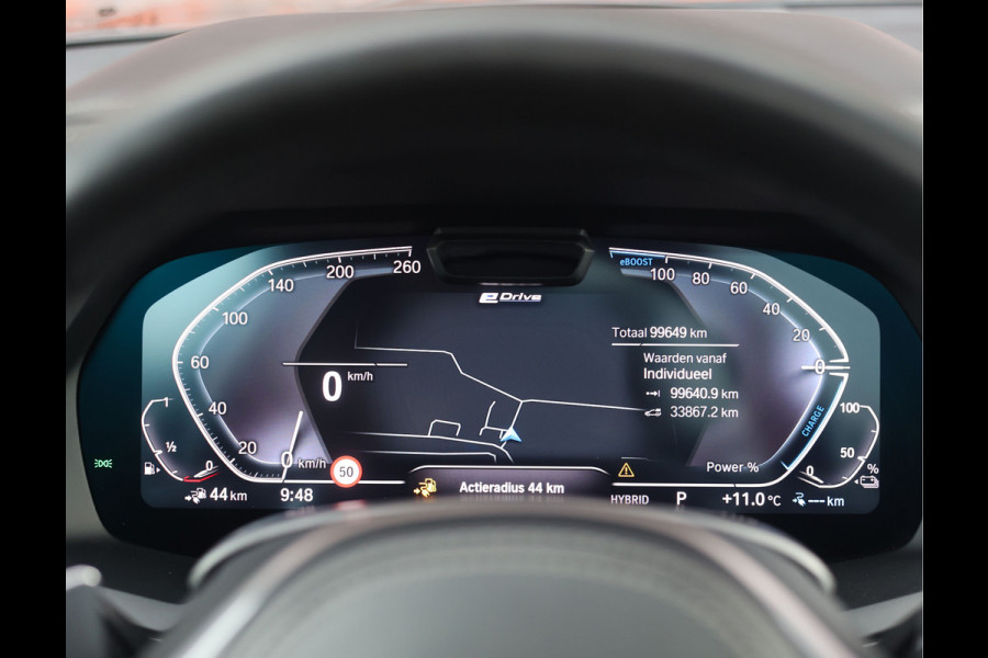 BMW X5 45e xDrive | SkyLounge - Trekhaak - B&W