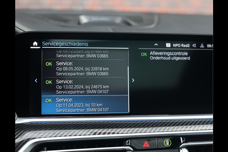 BMW X5 45e xDrive | SkyLounge - Trekhaak - B&W