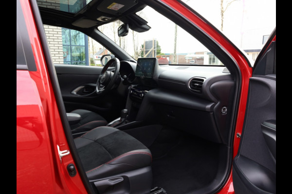 Toyota Yaris Cross 1.5 Hybrid GR Sport | Panoramadak | JBL Audio | Head-Up