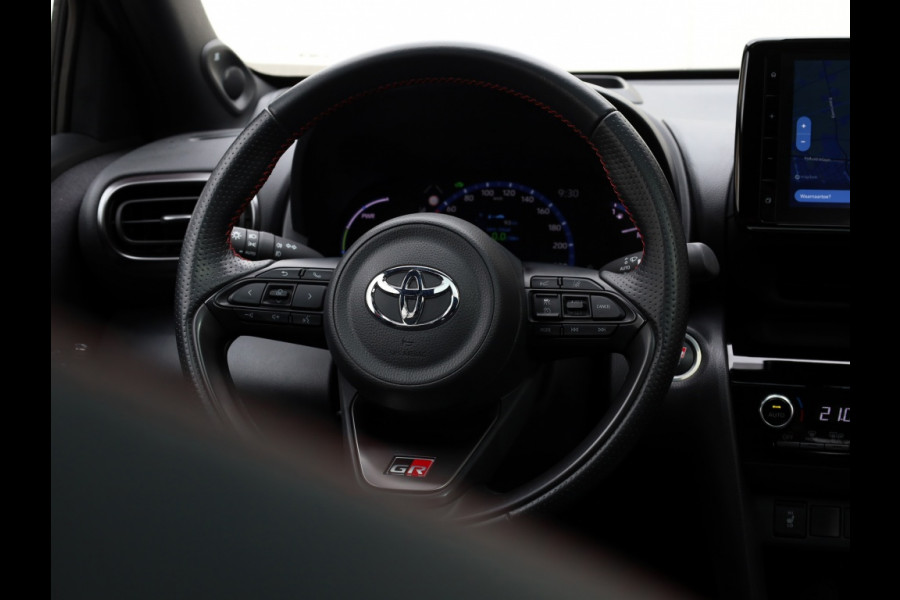 Toyota Yaris Cross 1.5 Hybrid GR Sport | Panoramadak | JBL Audio | Head-Up