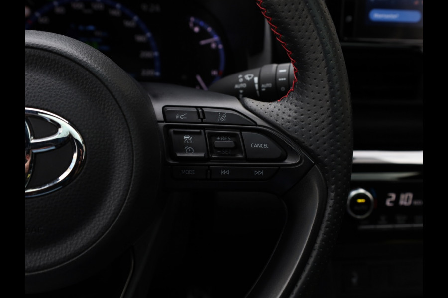 Toyota Yaris Cross 1.5 Hybrid GR Sport | Panoramadak | JBL Audio | Head-Up