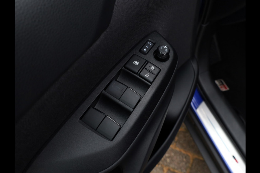 Toyota Yaris Cross 1.5 Hyb 130 GR SPORT | Head Up | Leder/Alcantara | Dodehoek