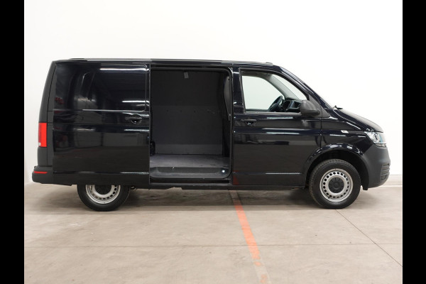 Volkswagen Transporter 110PK L1H1 Airco Cruise Control Trekhaak Camera Apple Carplay/Android Auto