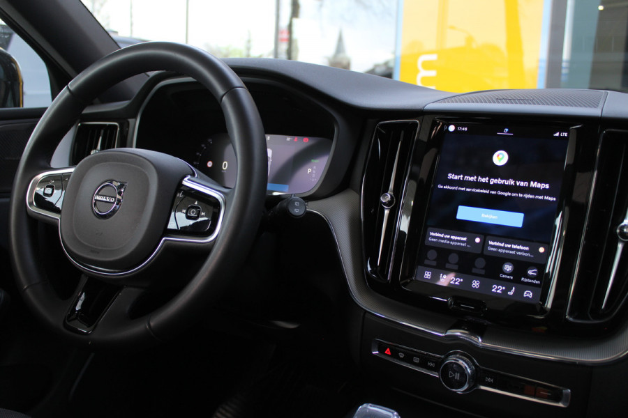 Volvo XC60 2.0 T8 Plug-in hybrid AWD Plus Black Edition Elek. Trekhaak | 360 Camera | Panorama dak | Getint glas