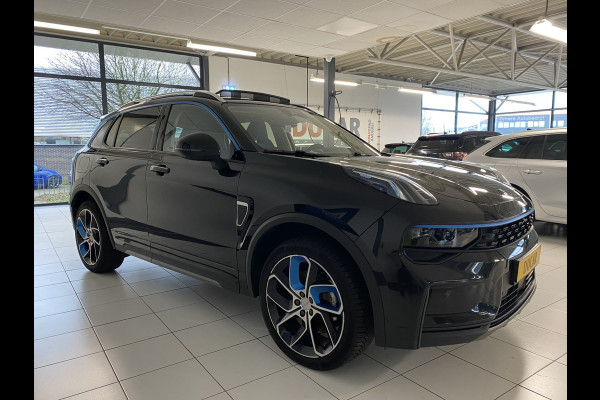 Lynk & Co 01 1.5 Panoramadak / Apple carplay android / 360 Camera / gelaagd glas