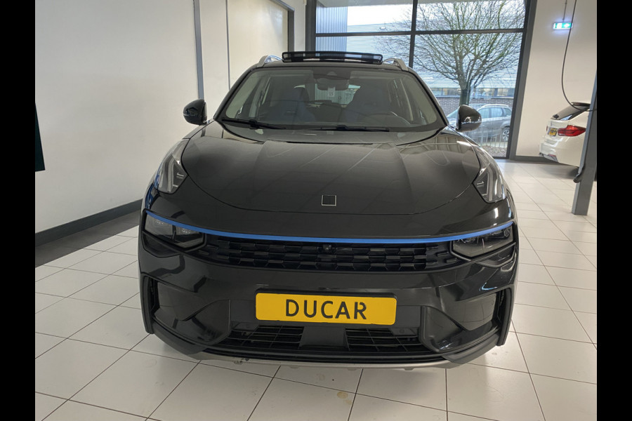 Lynk & Co 01 1.5 Panoramadak / Apple carplay android / 360 Camera / gelaagd glas