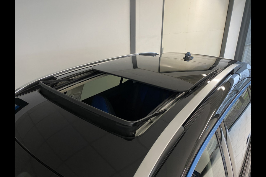 Lynk & Co 01 1.5 Panoramadak / Apple carplay android / 360 Camera / gelaagd glas