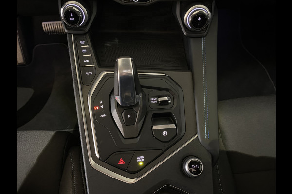 Lynk & Co 01 1.5 Panoramadak / Apple carplay android / 360 Camera / gelaagd glas