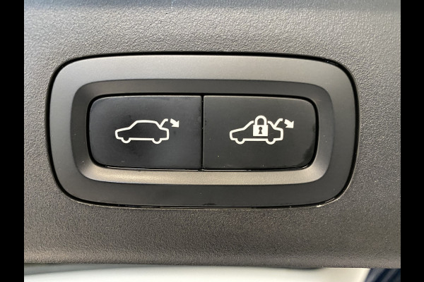 Lynk & Co 01 1.5 Panoramadak / Apple carplay android / 360 Camera / gelaagd glas