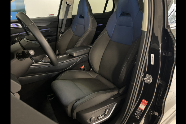 Lynk & Co 01 1.5 Panoramadak / Apple carplay android / 360 Camera / gelaagd glas