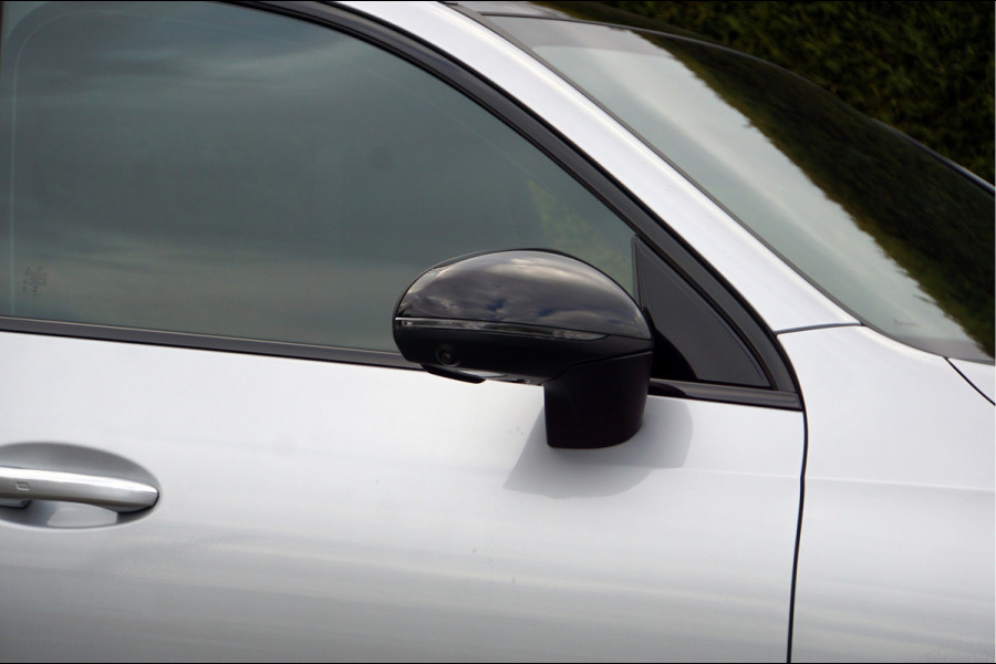 Mercedes-Benz GLC GLC 400 e 4MATIC AMG Line | Burmester Panorama Trekhaak Keyless Digital Winter