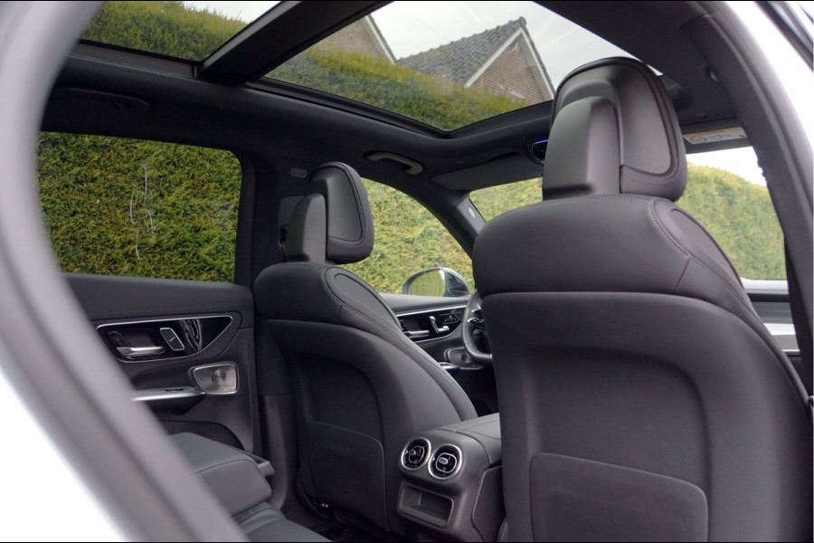 Mercedes-Benz GLC GLC 400 e 4MATIC AMG Line | Burmester Panorama Trekhaak Keyless Digital Winter