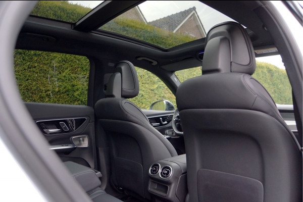 Mercedes-Benz GLC GLC 400 e 4MATIC AMG Line | Burmester Panorama Trekhaak Keyless Digital Winter