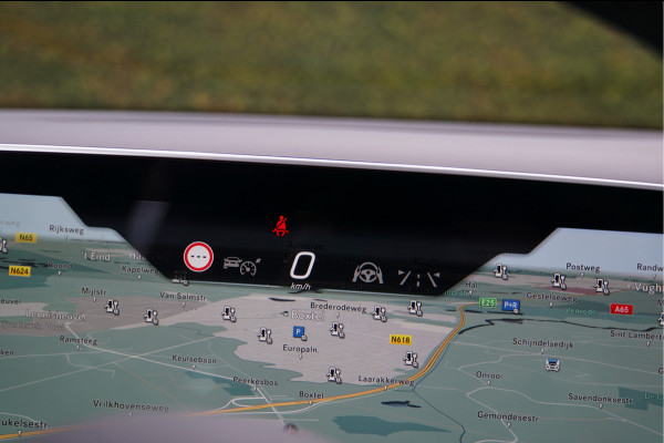 Mercedes-Benz GLC GLC 400 e 4MATIC AMG Line | Burmester Panorama Trekhaak Keyless Digital Winter