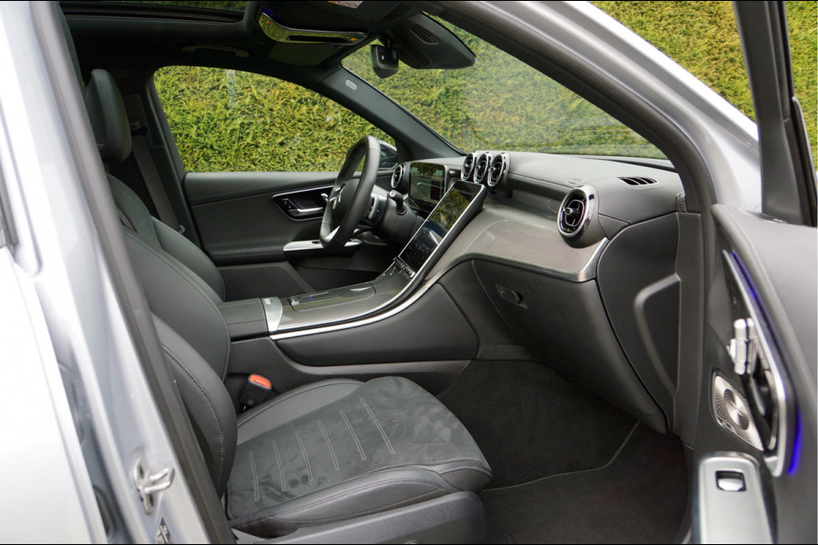 Mercedes-Benz GLC GLC 400 e 4MATIC AMG Line | Burmester Panorama Trekhaak Keyless Digital Winter