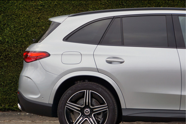 Mercedes-Benz GLC GLC 400 e 4MATIC AMG Line | Burmester Panorama Trekhaak Keyless Digital Winter