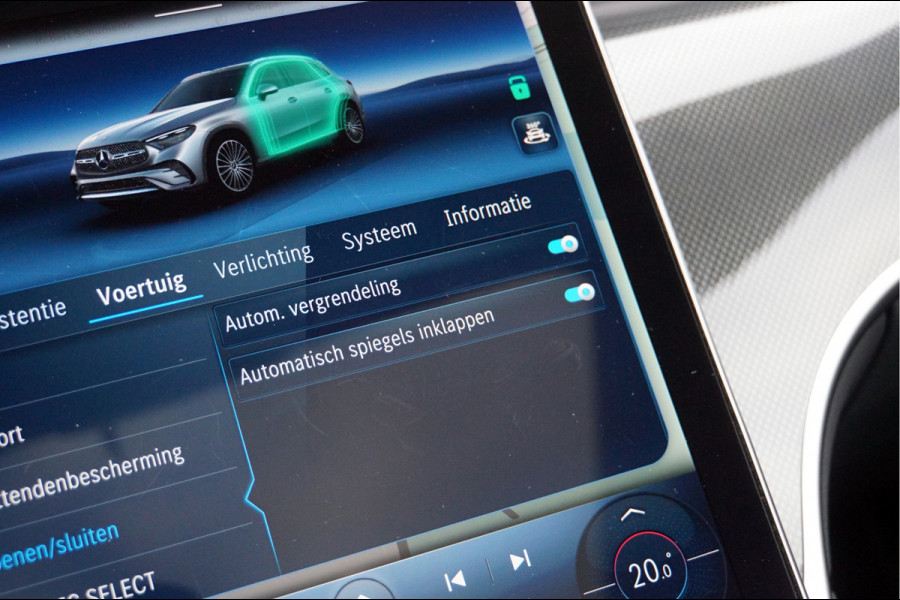 Mercedes-Benz GLC GLC 400 e 4MATIC AMG Line | Burmester Panorama Trekhaak Keyless Digital Winter