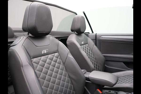 Volkswagen T-Roc Cabrio 1.5 TSI 2 x R-Line 150pk DSG Dealer O.H | Valcona Lederen Sportstoelen | Adaptive Cruise | Trekhaak Afn. | Beats Audio | IQ Drive | 19"L.M | Camera | Stuurverwarming |  Keyless | Matrix LED |
