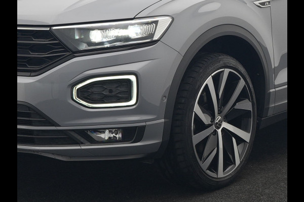 Volkswagen T-Roc Cabrio 1.5 TSI 2 x R-Line 150pk DSG Dealer O.H | Valcona Lederen Sportstoelen | Adaptive Cruise | Trekhaak Afn. | Beats Audio | IQ Drive | 19"L.M | Camera | Stuurverwarming |  Keyless | Matrix LED |