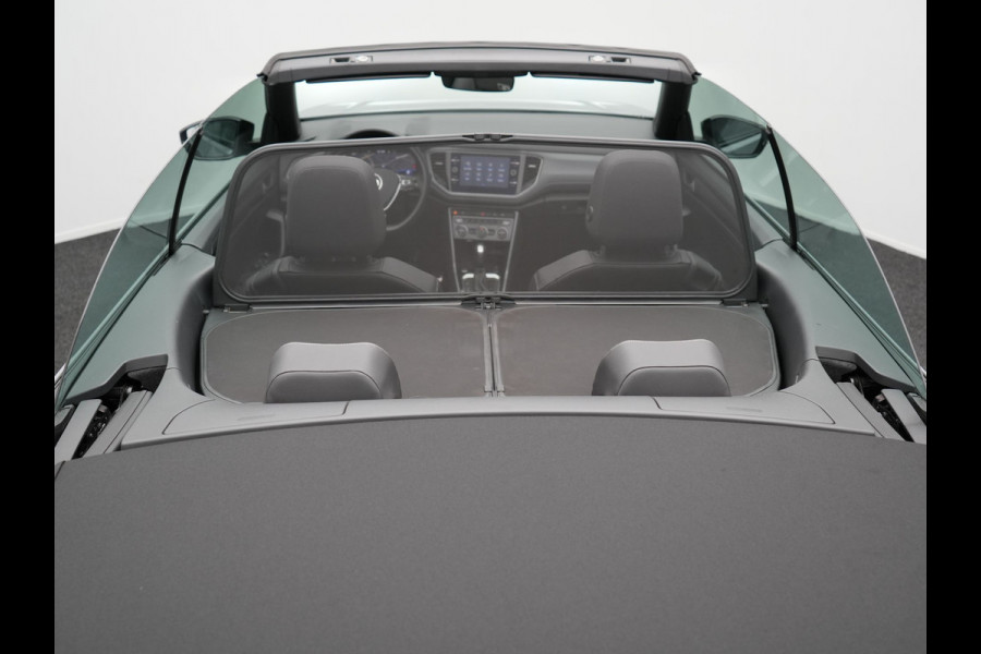 Volkswagen T-Roc Cabrio 1.5 TSI 2 x R-Line 150pk DSG Dealer O.H | Valcona Lederen Sportstoelen | Adaptive Cruise | Trekhaak Afn. | Beats Audio | IQ Drive | 19"L.M | Camera | Stuurverwarming |  Keyless | Matrix LED |