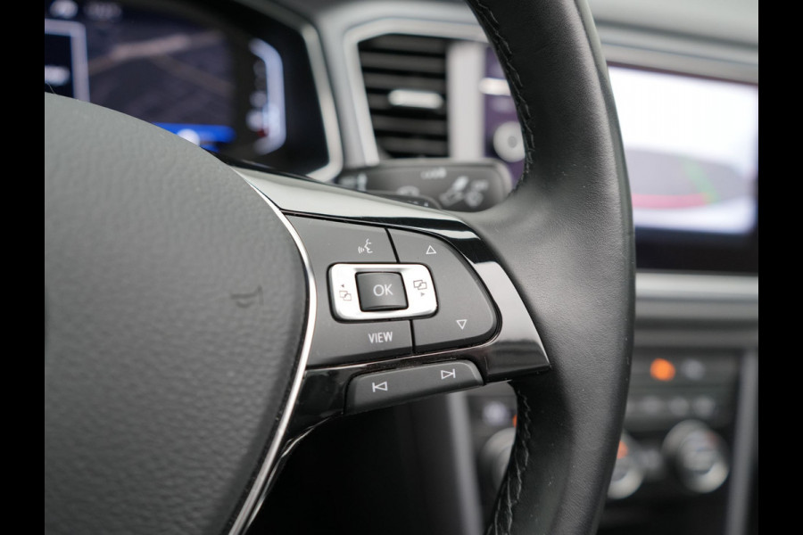 Volkswagen T-Roc Cabrio 1.5 TSI 2 x R-Line 150pk DSG Dealer O.H | Valcona Lederen Sportstoelen | Adaptive Cruise | Trekhaak Afn. | Beats Audio | IQ Drive | 19"L.M | Camera | Stuurverwarming |  Keyless | Matrix LED |