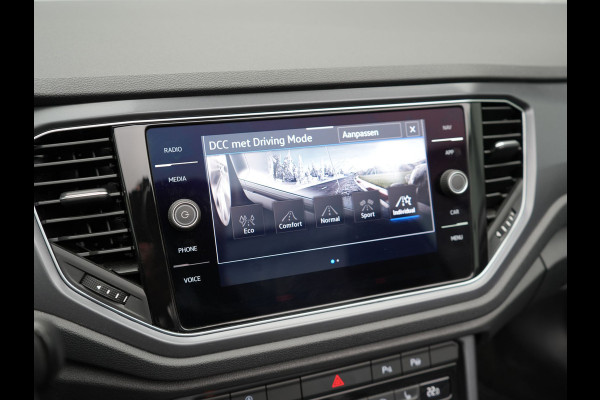 Volkswagen T-Roc Cabrio 1.5 TSI 2 x R-Line 150pk DSG Dealer O.H | Valcona Lederen Sportstoelen | Adaptive Cruise | Trekhaak Afn. | Beats Audio | IQ Drive | 19"L.M | Camera | Stuurverwarming |  Keyless | Matrix LED |