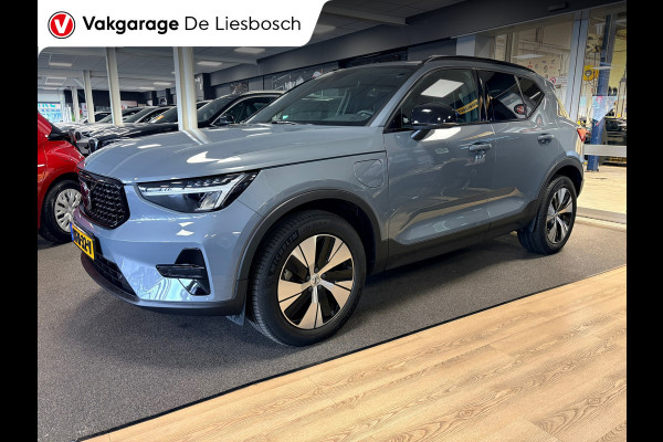 Volvo XC40 1.5 T4 Plug-in hybrid Plus Dark / Harman-Kardon / pilot assist / camera / stuur en stoel verwarming