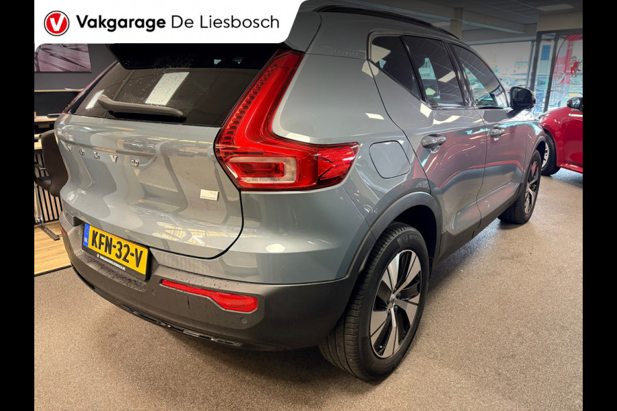 Volvo XC40 1.5 T4 Plug-in hybrid Plus Dark / Harman-Kardon / pilot assist / camera / stuur en stoel verwarming