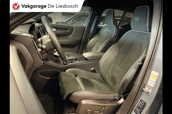 Volvo XC40 1.5 T4 Plug-in hybrid Plus Dark / Harman-Kardon / pilot assist / camera / stuur en stoel verwarming
