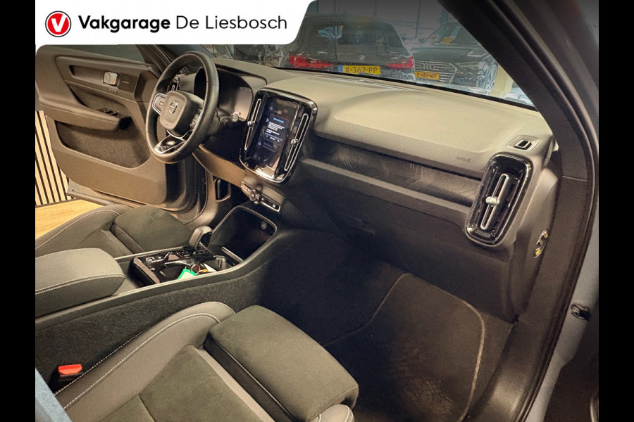Volvo XC40 1.5 T4 Plug-in hybrid Plus Dark / Harman-Kardon / pilot assist / camera / stuur en stoel verwarming